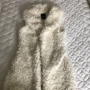 Ivory Faux Fur Vest Size XS